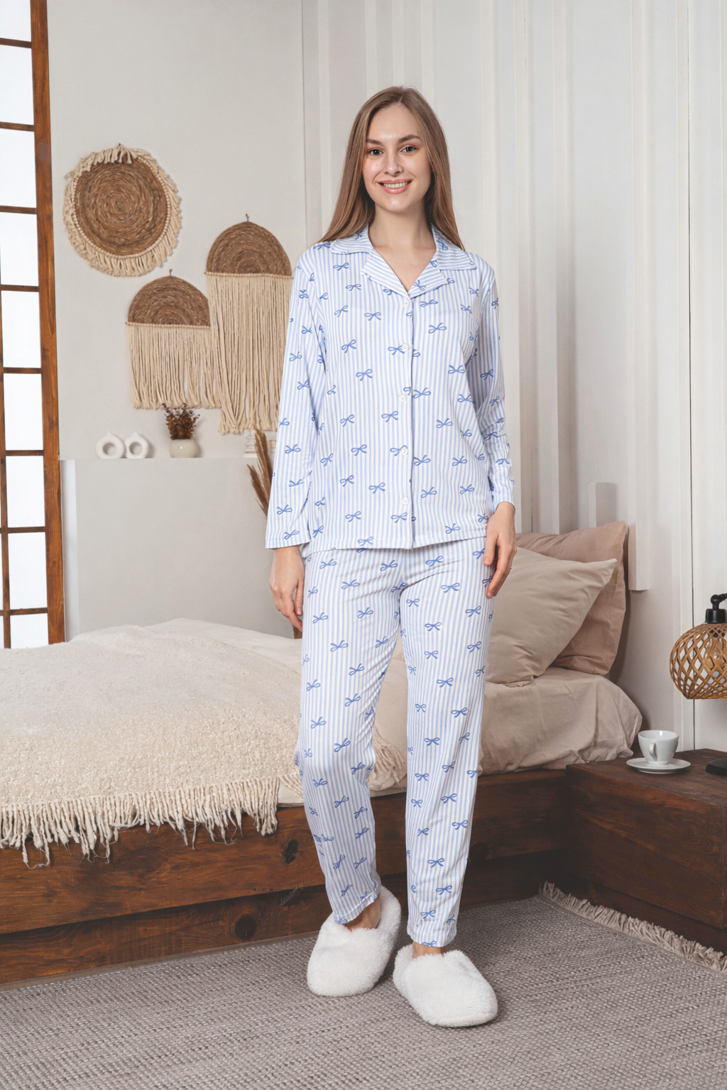 Kadın Mavi Çizgili Uzun Kol Fiyonk Desenli Gömlek Yaka Pijama Takımı