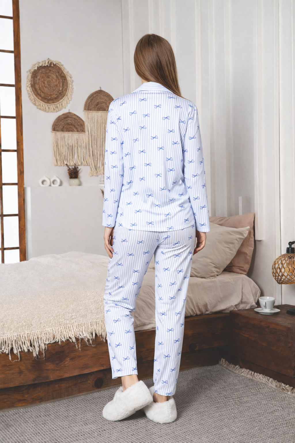 Kadın Mavi Çizgili Uzun Kol Fiyonk Desenli Gömlek Yaka Pijama Takımı